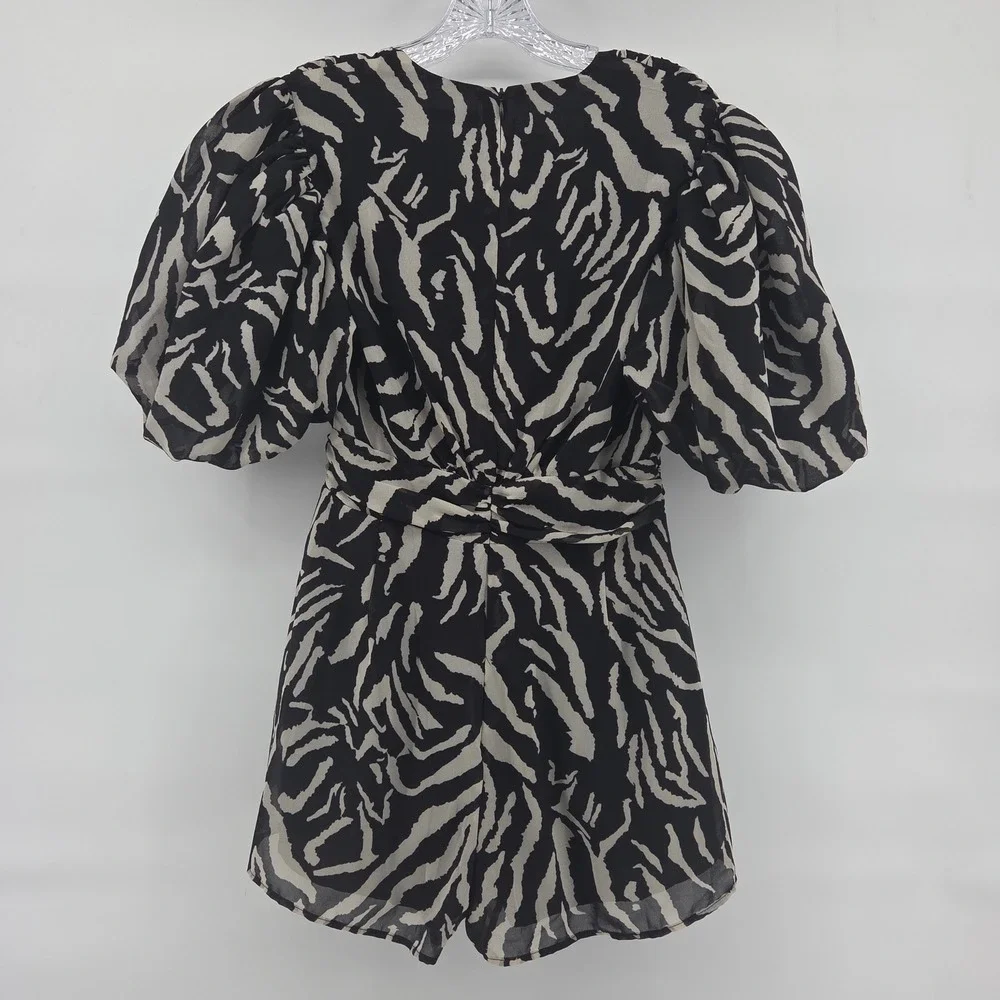 NASTY‎ GAL Romper 4 Black Zebra Print Puff Sleeve Animal Print Chic Party Night - Picture 4 of 7